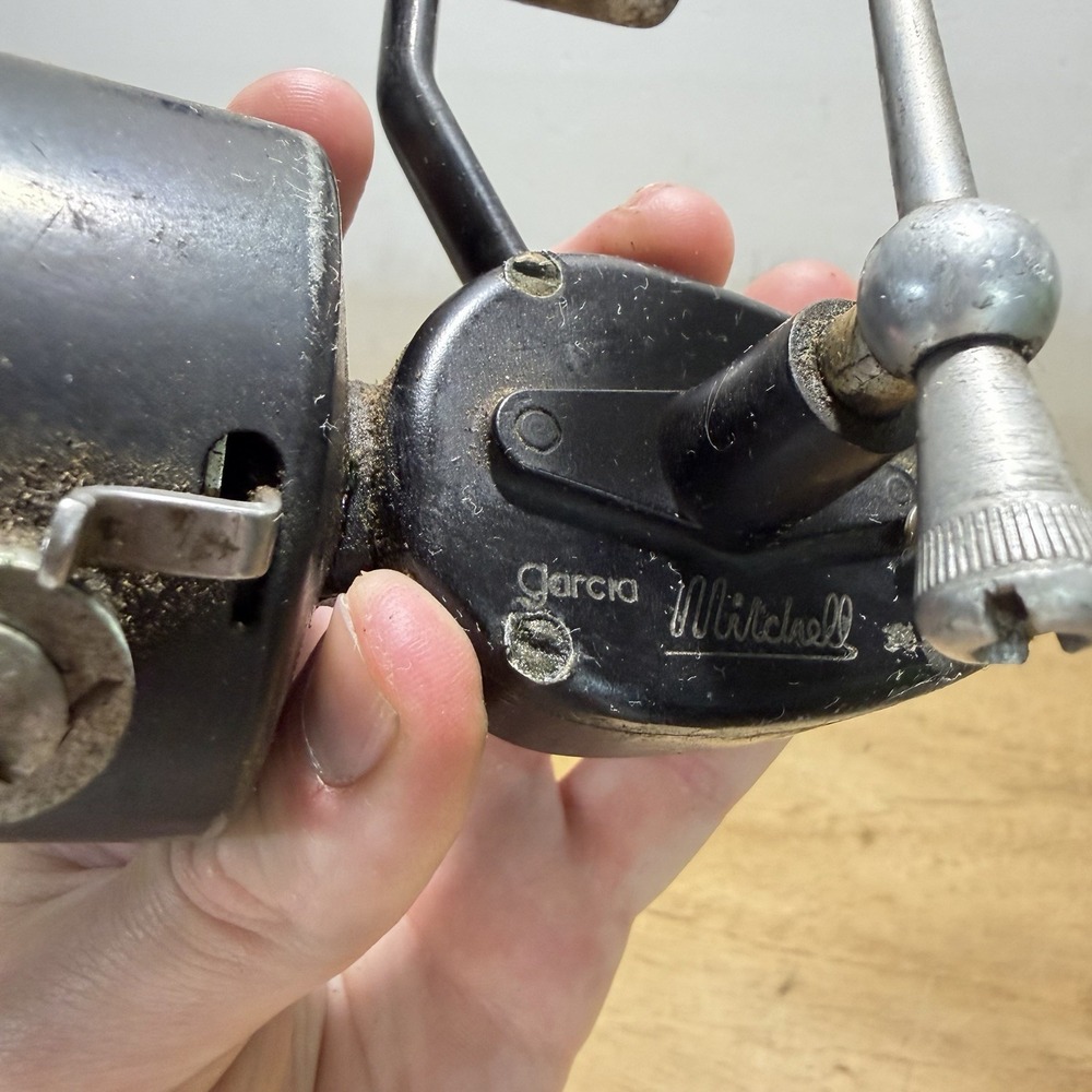 Vintage Garcia Mitchell 300 Spinning Reel France Fishing Reel Black Antique - Picture 3 of 13